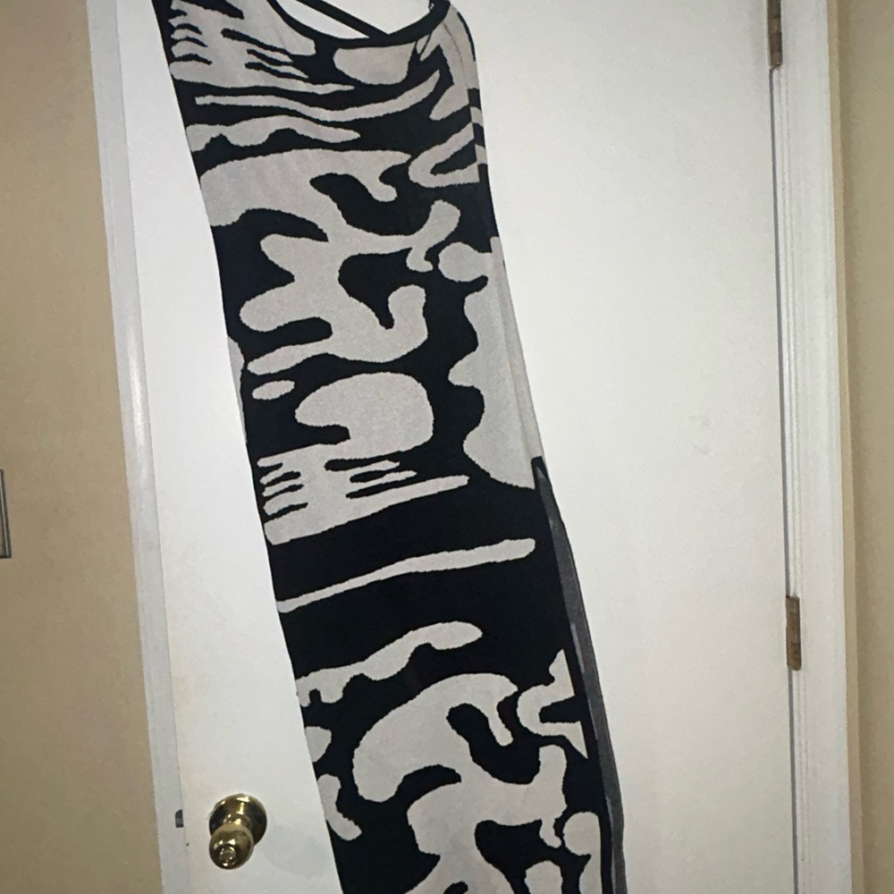 Black and Cream Abstract Pattern Maxi Dress